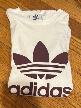 adidas White Short Sleeve Tee with Burgundy Trefoil Logo NWOT